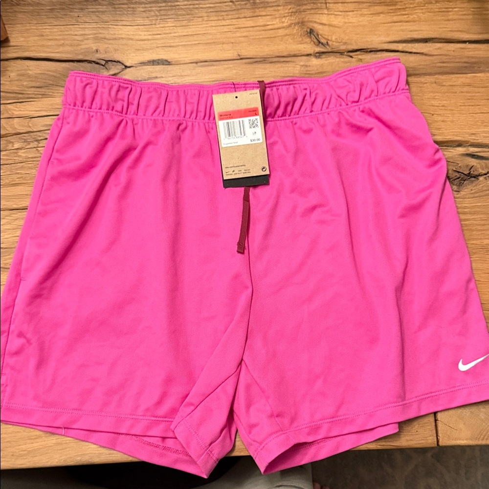 Nike Training Short L NWT